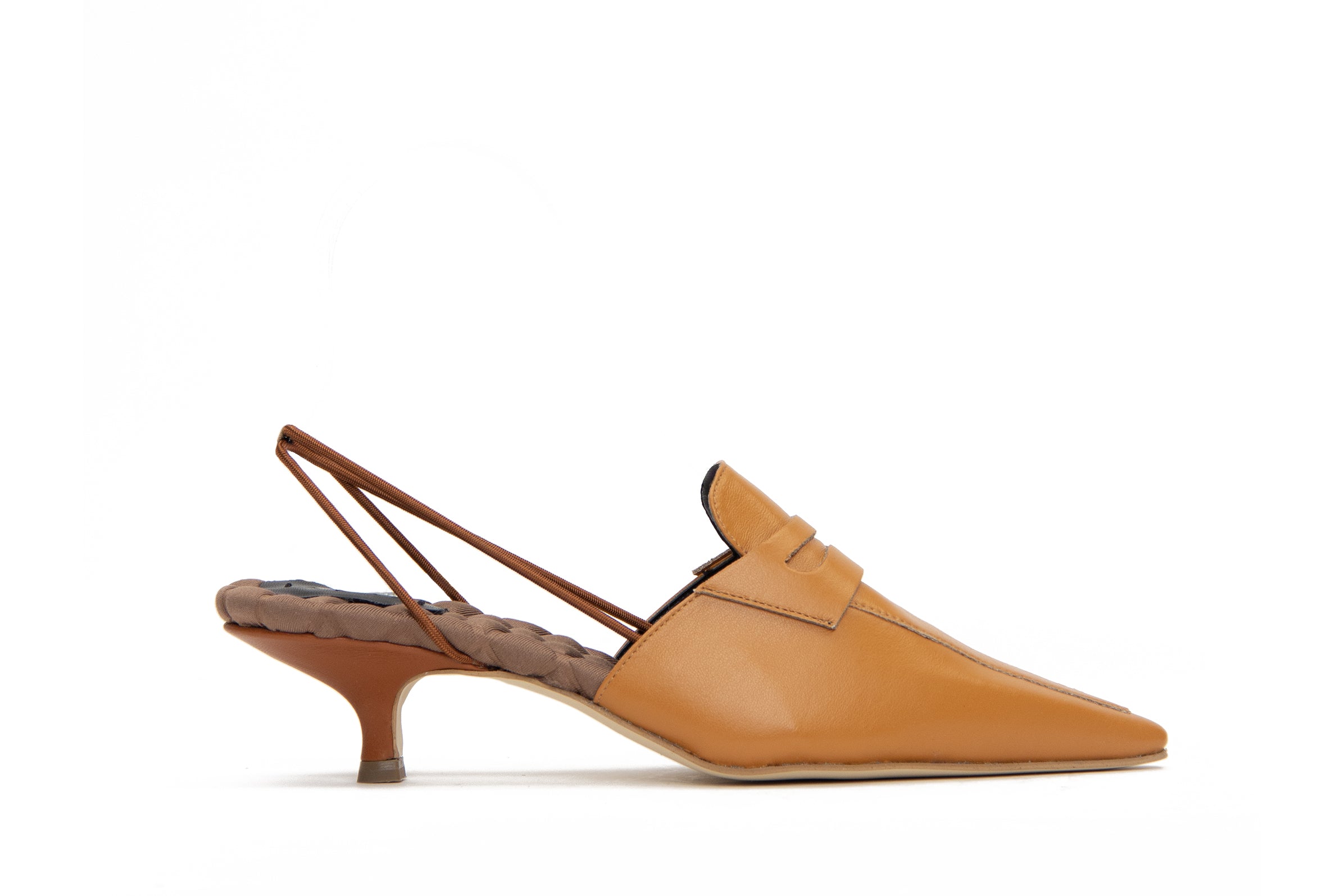 AERA Luxury footwear without a footprint